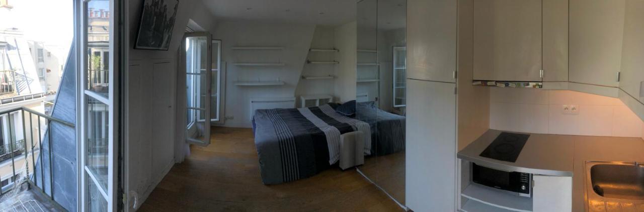 Appartement Montmartre sous les toîts à Paris Extérieur photo